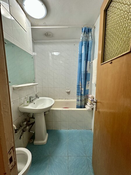 Drumul Taberei, bd. 1 Mai, decomandat, 2 bai, 72 mp, 5-6 min metrou Favorit